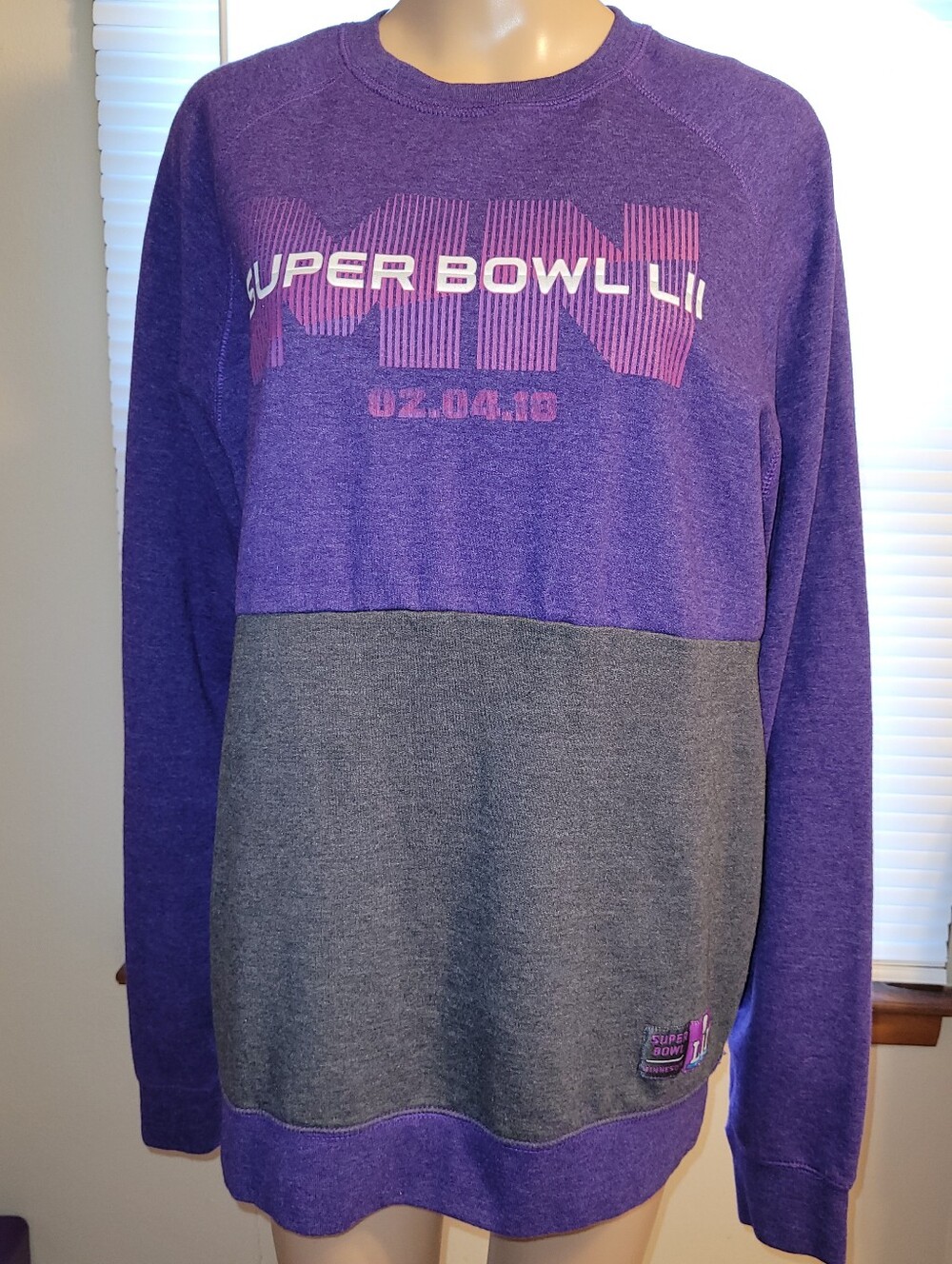 NFL - Purple and Gray Super Bowl LII Crewneck Sweatshirt. Size L.